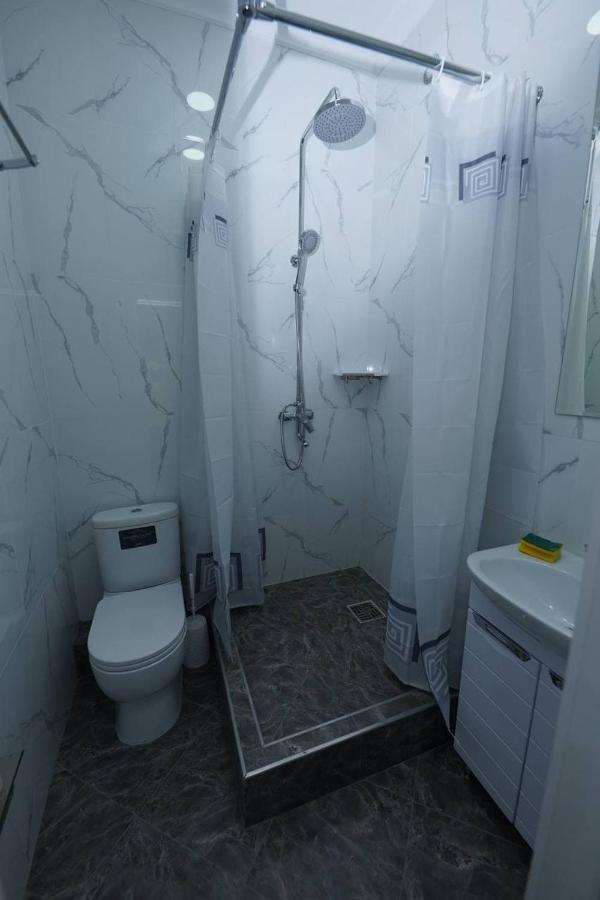 Halal Apart Hotel Almaty Ngoại thất bức ảnh