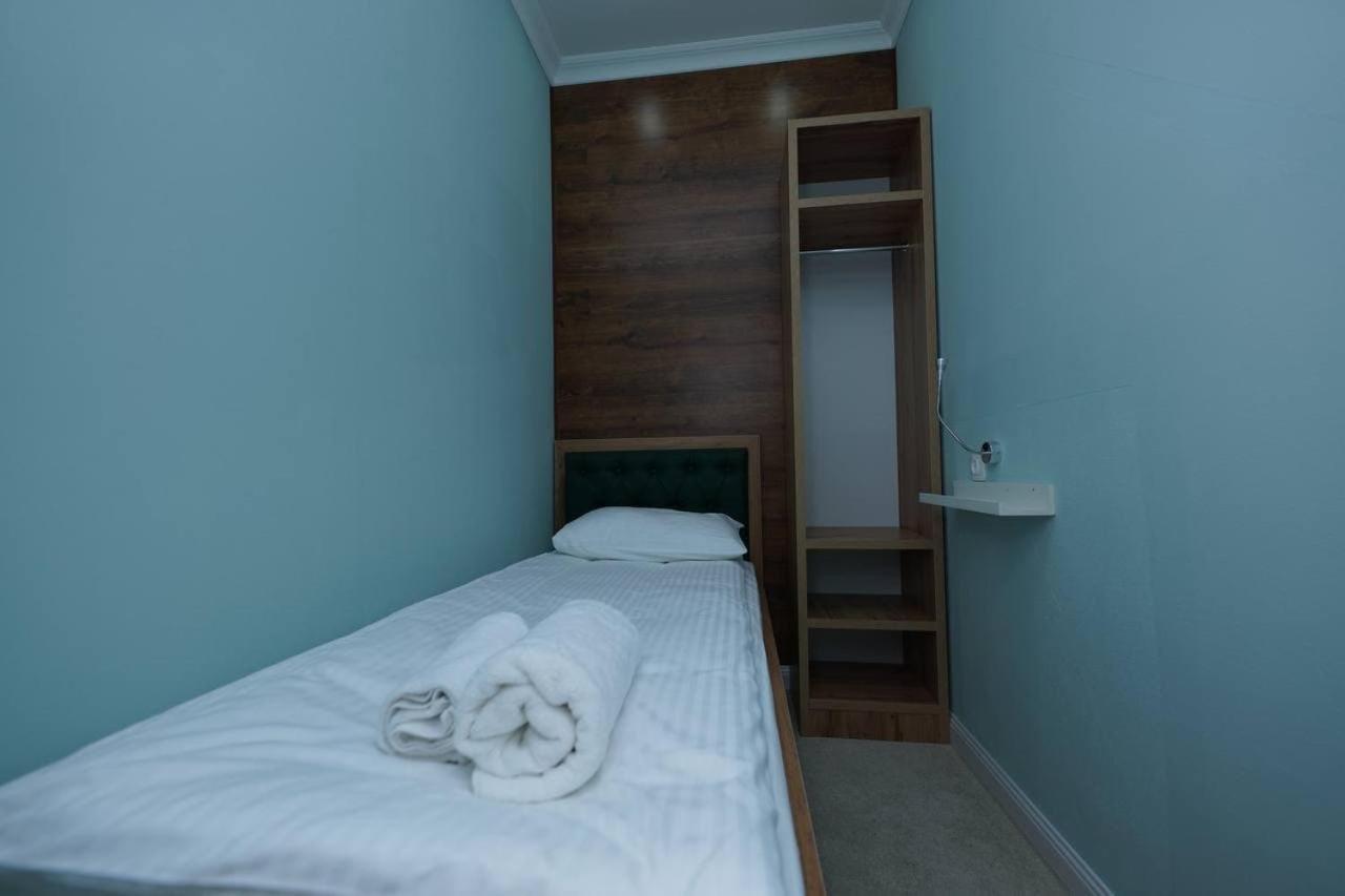 Halal Apart Hotel Almaty Ngoại thất bức ảnh