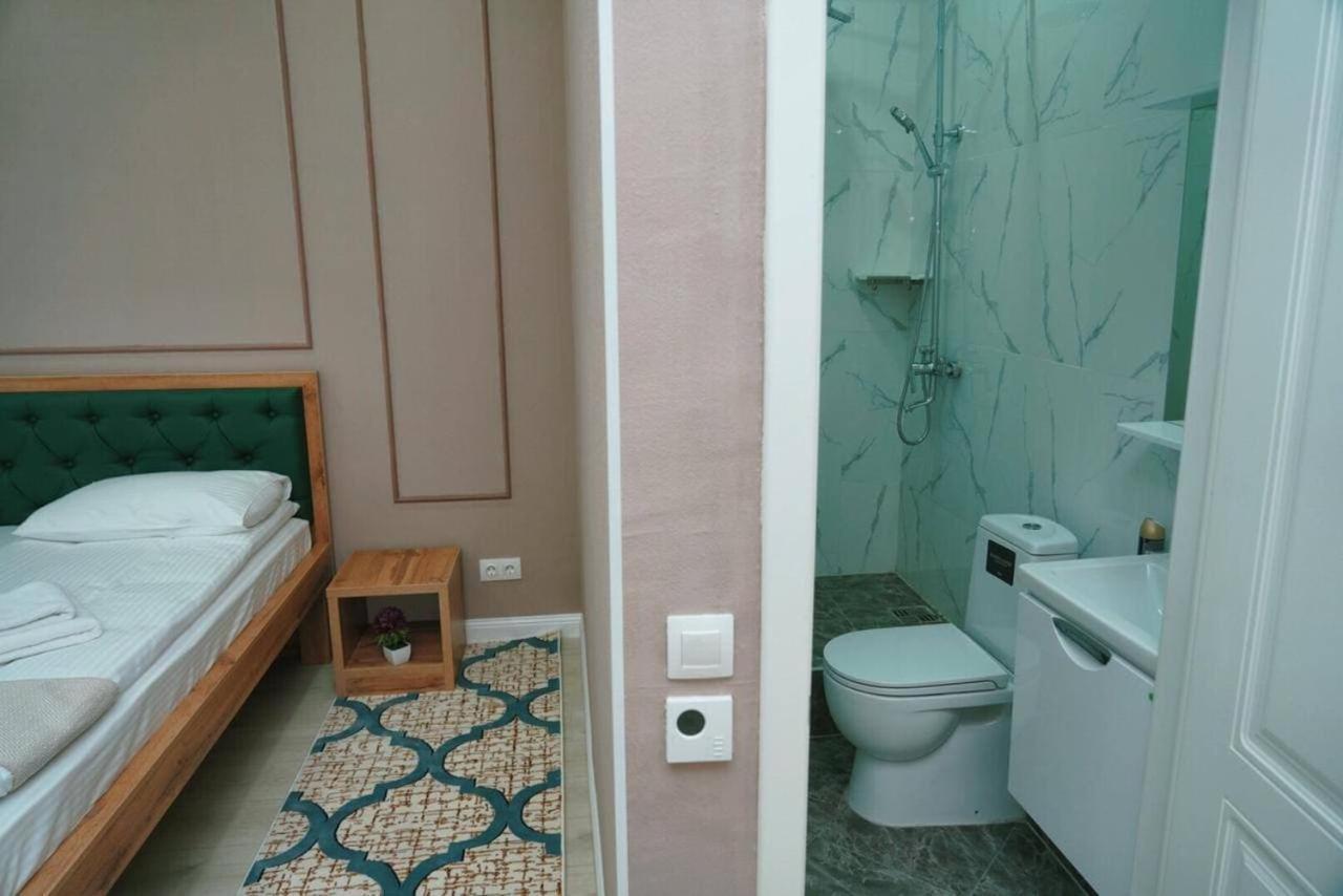 Halal Apart Hotel Almaty Ngoại thất bức ảnh